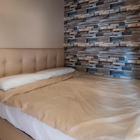 Gpx Clr-lux Grand & Parking * Larissa