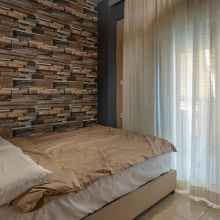 Gpx Clr-lux Grand & Parking * Larissa